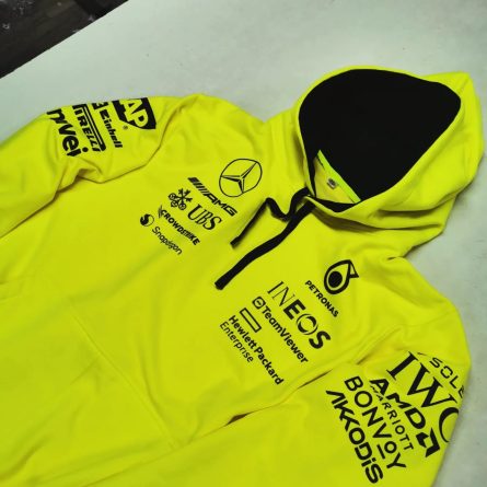 Hoodie Algodón Amarillo Fluor Mercedes - Imagen 1